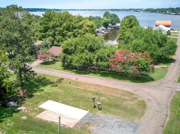 12756 Chenevert St, Ventress, LA 70783