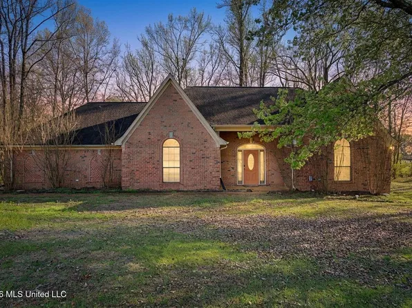 9035 Cedar Creek Dr, Olive Branch, MS 38654