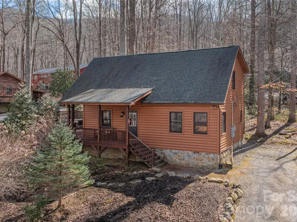 57 Daisey Dr, Maggie Valley, NC 28751