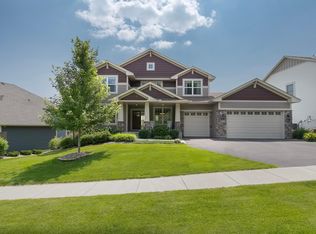 9435 River Rock Dr S, Chanhassen, MN 55317