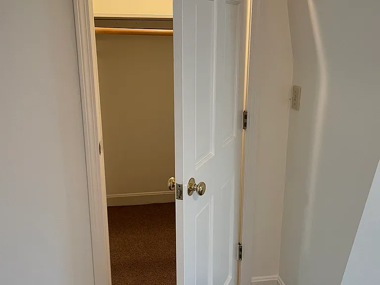 17 Manns Ct #3 — Photo 2