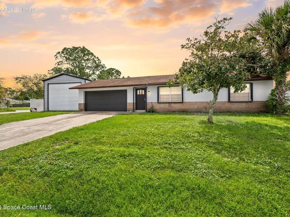 496 Brookedge St NE, Palm Bay, FL 32907