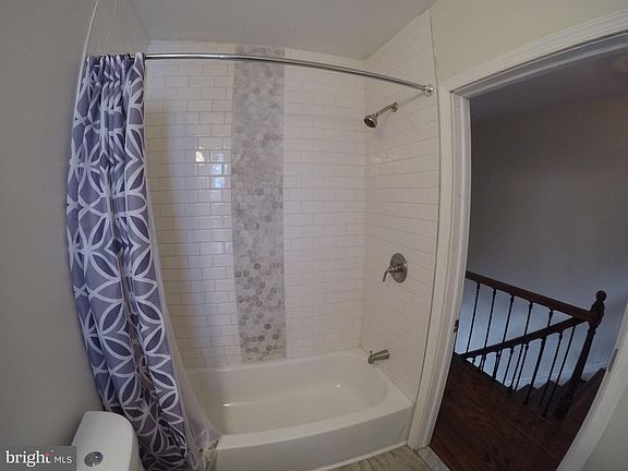 4th image of 2833 N Lee St