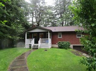 453 Lake Sophia Rd, Brackney, PA 18812