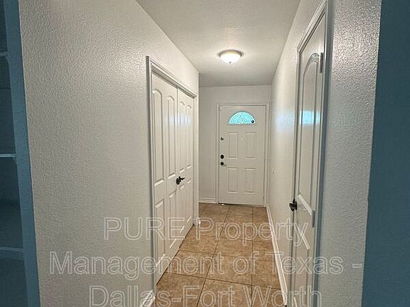 3rd image of 2118 Kent Dr
