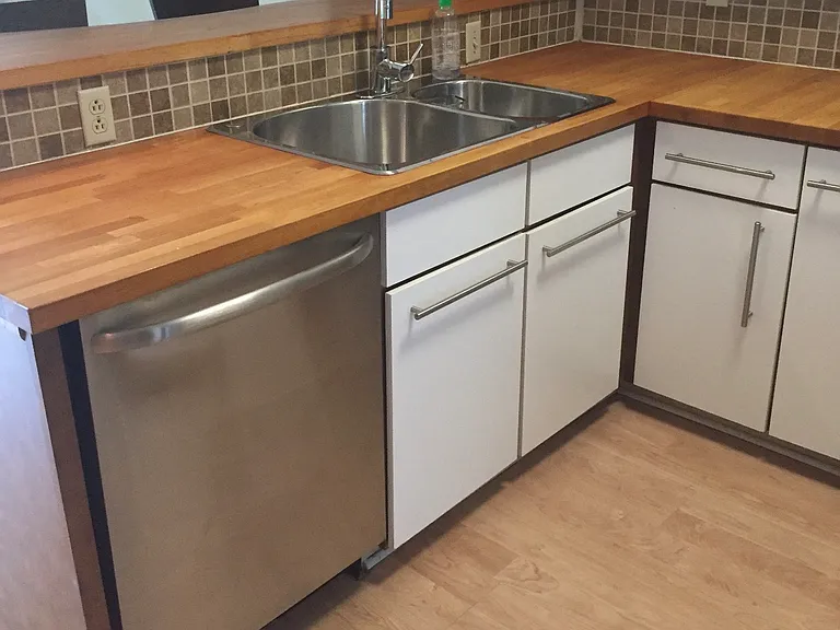 1900 Grove Ct #105 — Photo 5