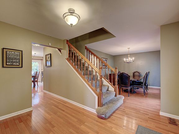 4th image of 1413 Fox Chase Ct