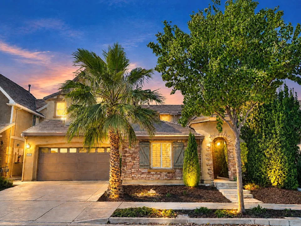 6238 Murdock Way