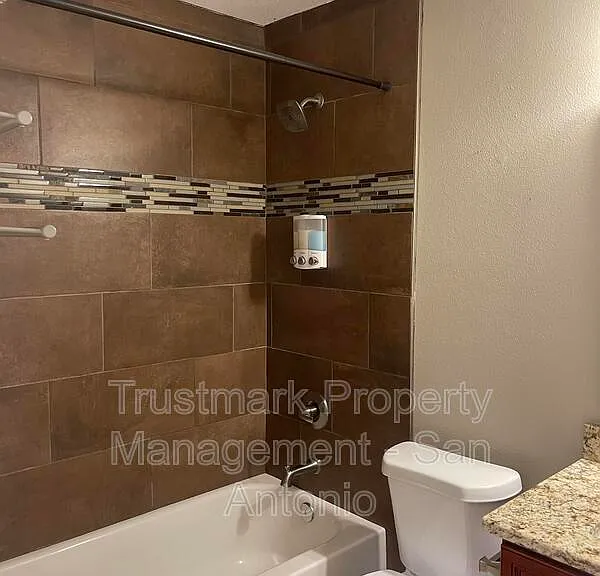 8335 Bent Meadow Dr — Photo 24
