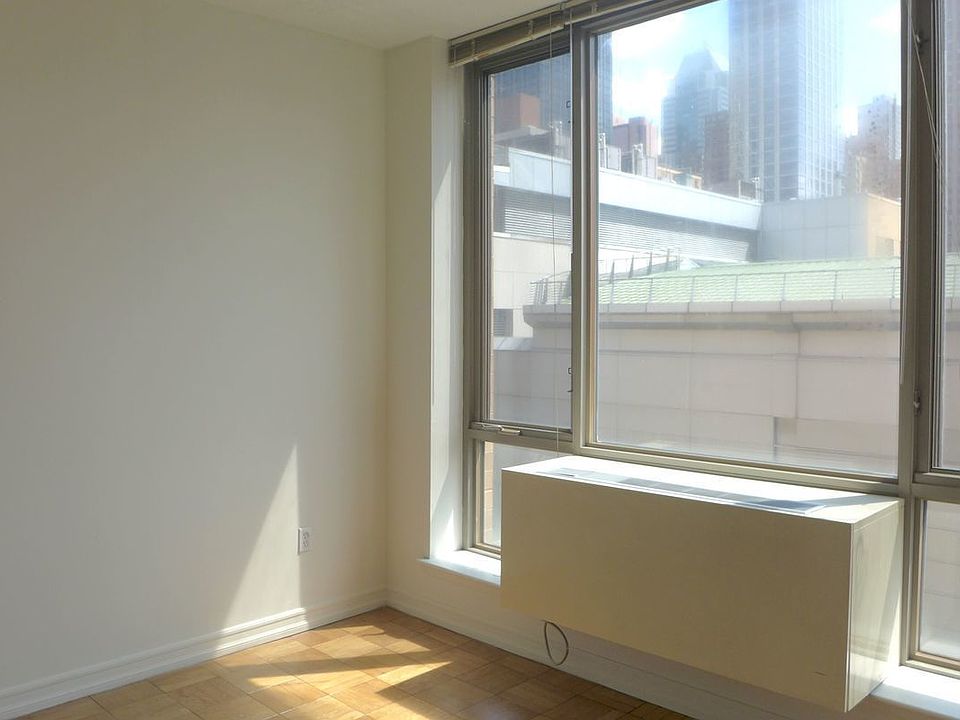 1st image of 321 W 54th St APT 706