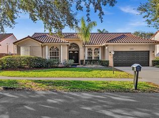 10818 Nashville Dr, Cooper City, FL 33026