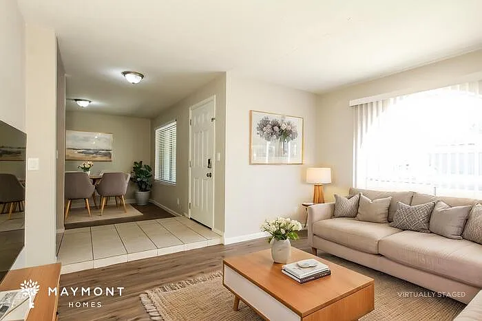 3143 W Julie Dr — Photo 4