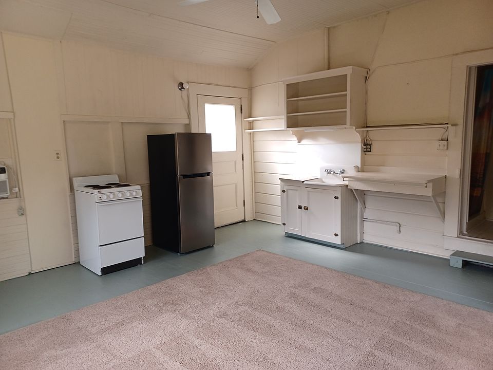 2nd image of 153 Granite St #5