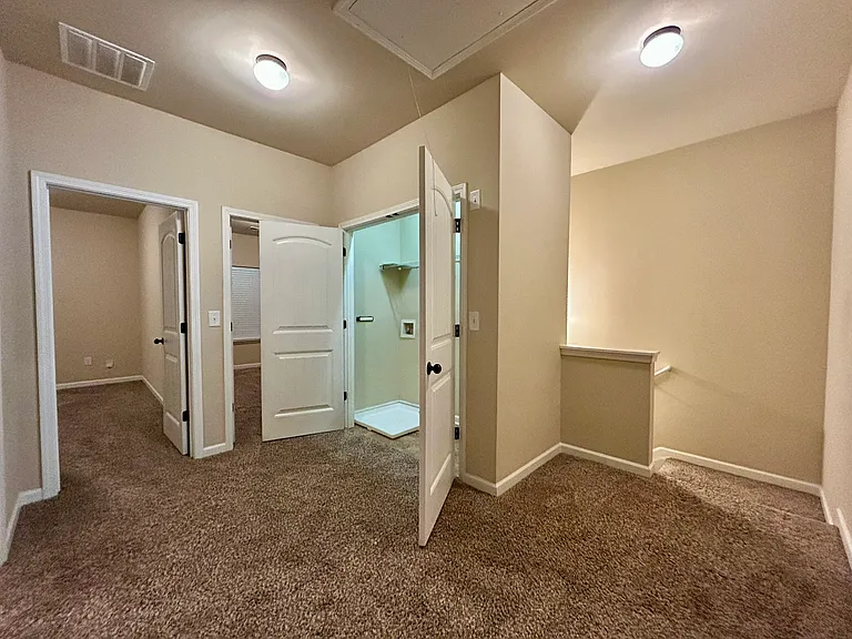 690 Oakside Pl — Photo 17