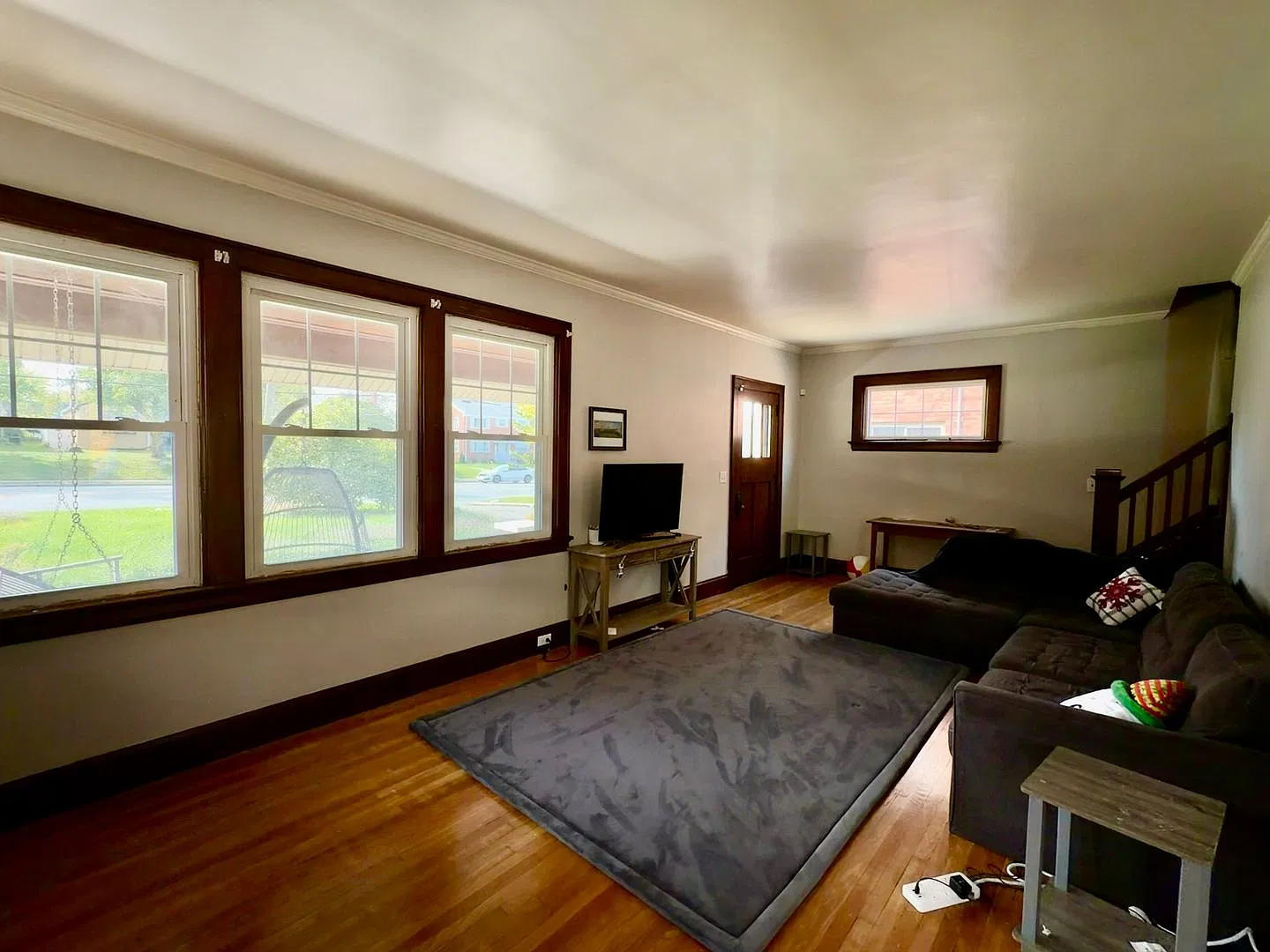 Spacious 4-Bedroom, 2-Bath Home with Central Air, Private Yard & Off-Street Parking! Schedule a t... — Photo 3