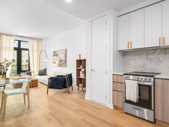 2-24 26th Avenue image 6 of 21