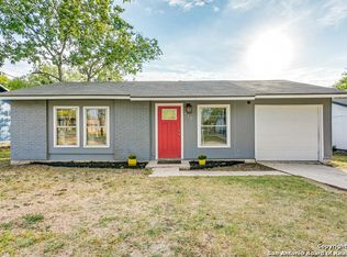 816 Hickory Hill Dr, Kirby, TX 78219