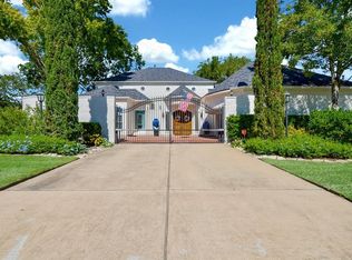15758 Walkwood Dr, Houston, TX 77079