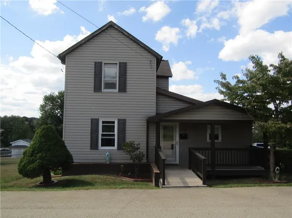 114 Clarendon Ave, Uniontown, PA 15401