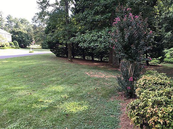 4th image of 2173 Poinsett Dr