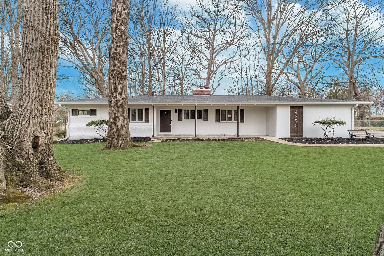 4390 Manning Rd photo 1