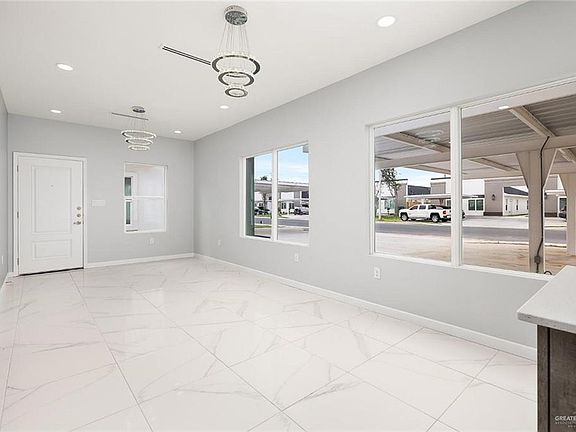3rd image of 3529 S Dominique St #1