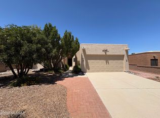 696 W Rio Altar, Green Valley, AZ 85614