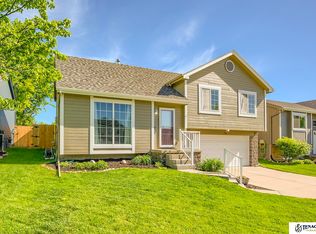 17164 Spaulding St, Omaha, NE 68116