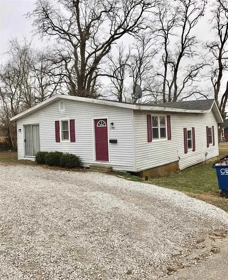 2704 H St photo 1