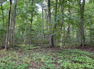 1 Elliot Ave #B, Put In Bay, OH 43456