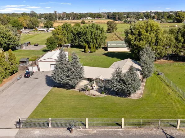 210506 E Cochran Rd, Kennewick, WA 99337