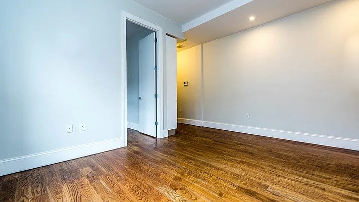 Rented by Nooklyn NYC LLC | media 5