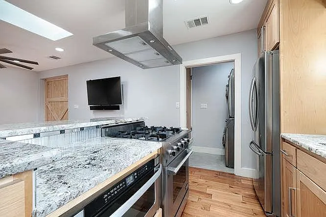901 W Mary St #B — Photo 9