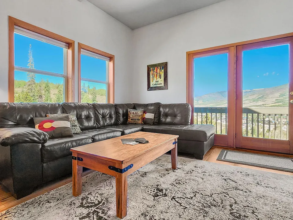 170 Fawn Ct