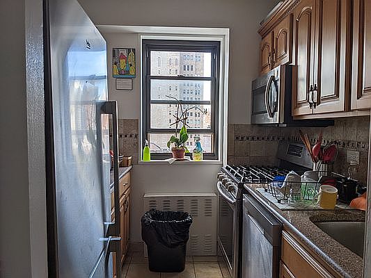4th image of 345 E 80th St APT 15K