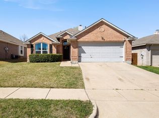 1004 Grand National Blvd, Fort Worth, TX 76179