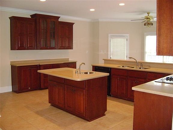 5th image of 455 Whispering Pines Dr