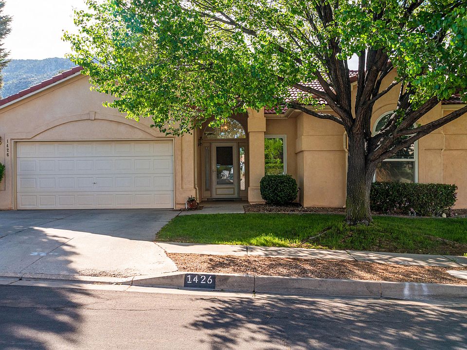 1st image of 1426 Canyon Hills Dr NE