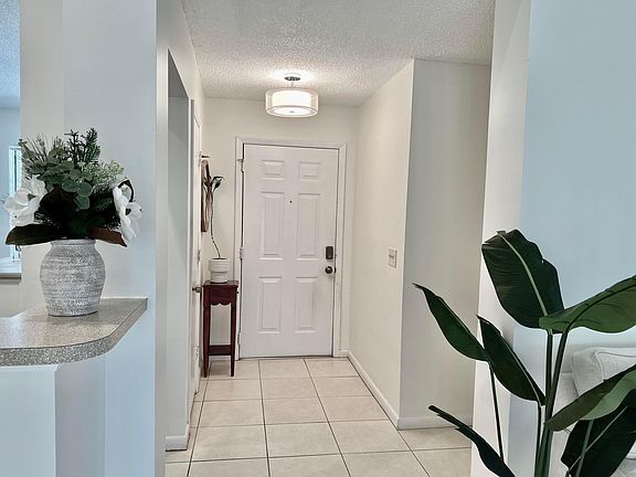 4th image of 3211 Jog Park Drive