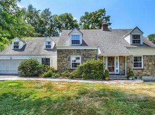 18 Moore Rd, Yonkers, NY 10708