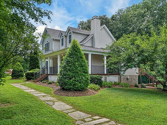 3rd image of 308 Ponder Rd