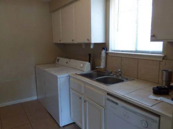 842 Jennifer Jean Dr, Baton Rouge, LA 70808