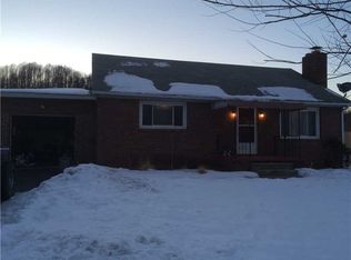 2410 Savannah Rd, New Castle, PA 16101