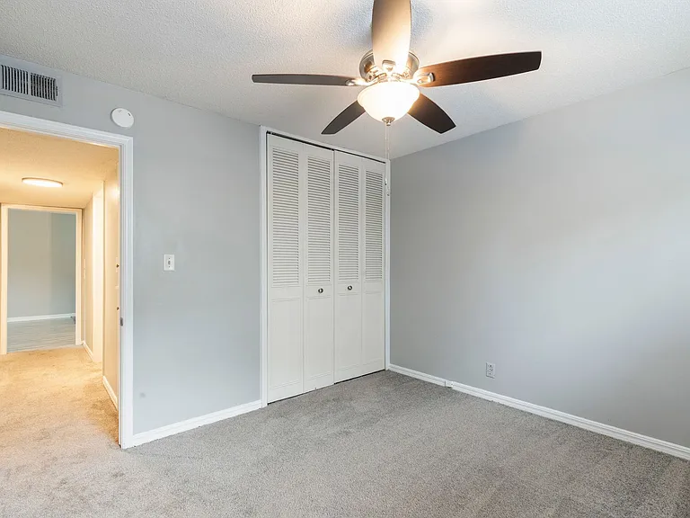 Woodward Park Apartments — Photo 24