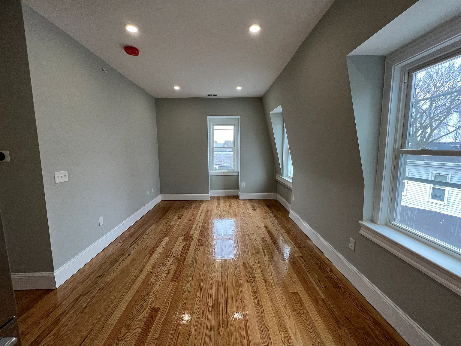 71 Pearl St — Photo 4