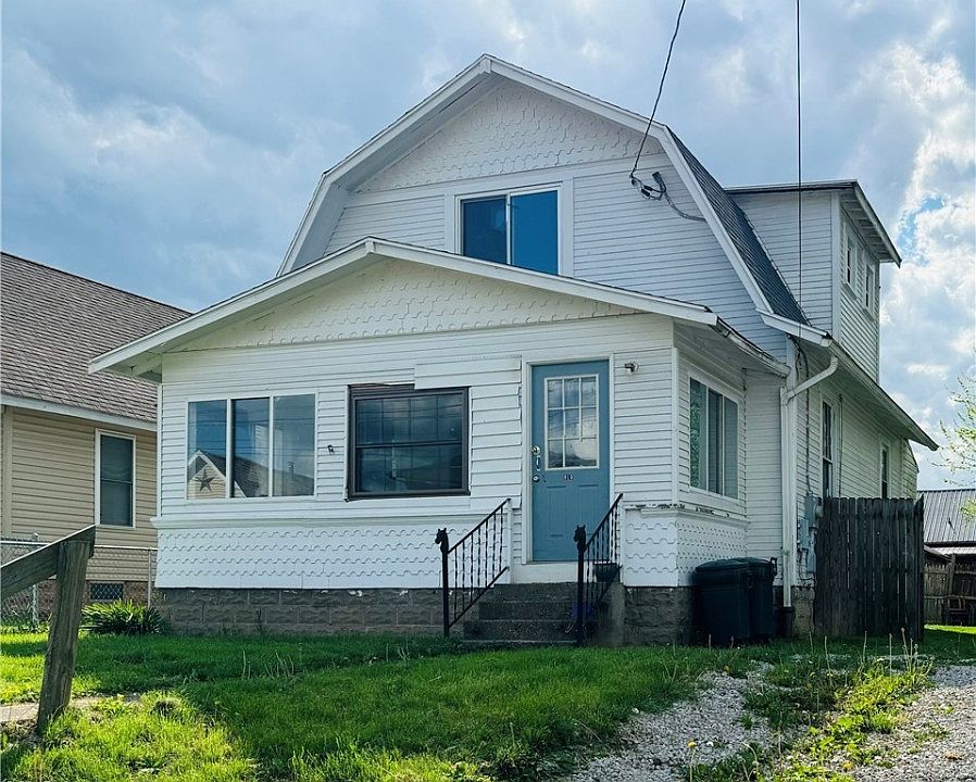 1st image of 810 Hugh St