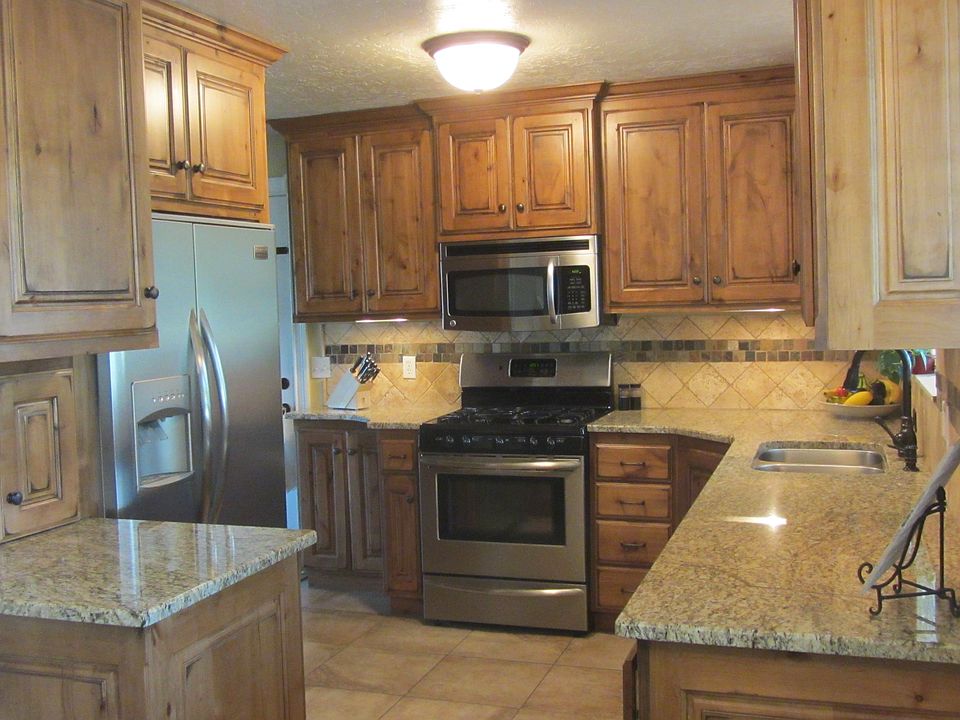 2nd image of 1844 S Davis Blvd