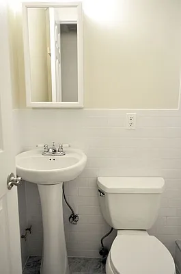 Rented by Voro New York | media 29