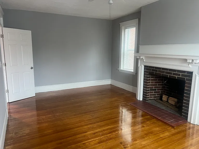15 Irving St #3L — Photo 8