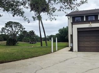 2952 Finsterwald Dr, Titusville, FL 32780